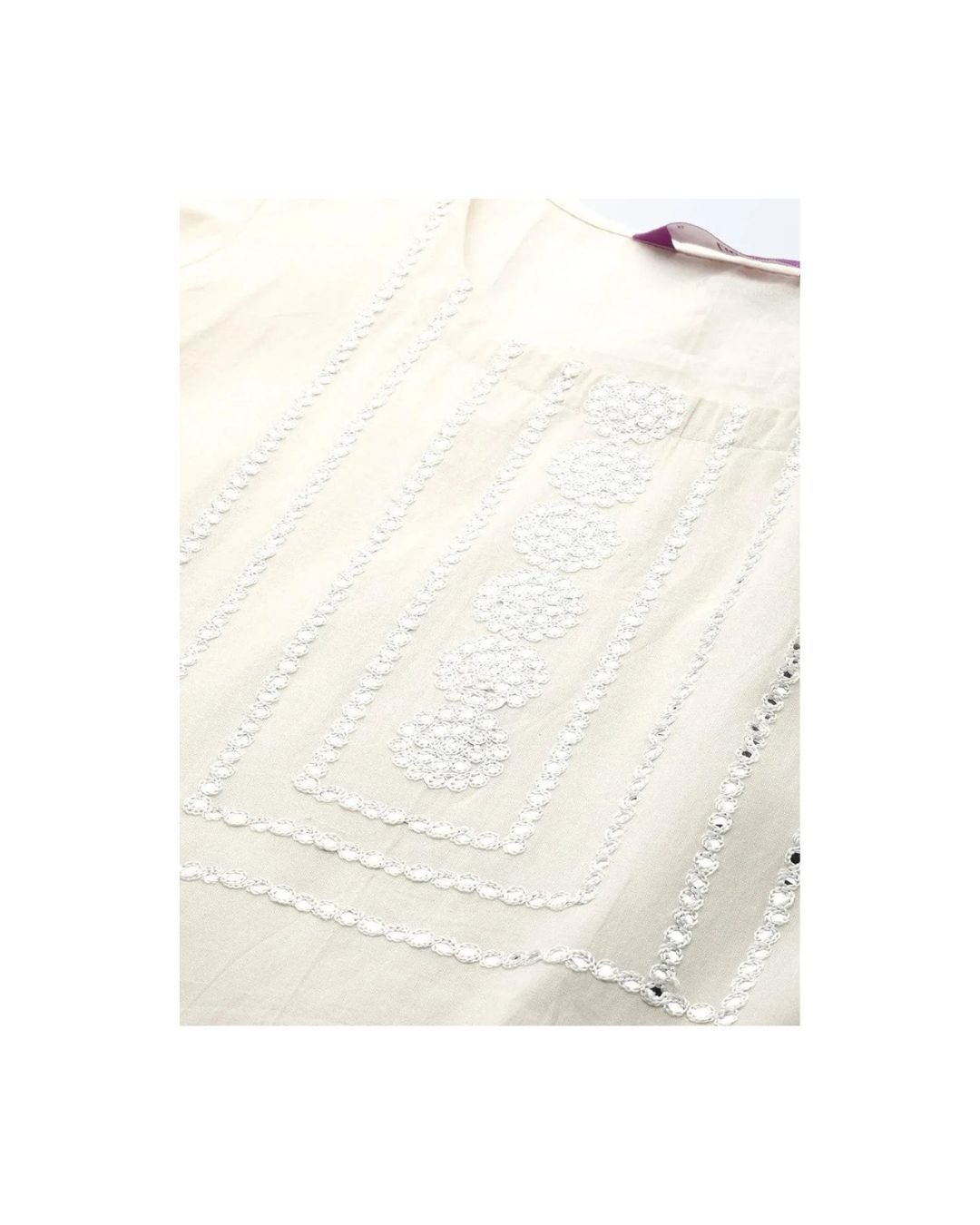 Ivory Elegance Embellished Kurta Set - Image 5