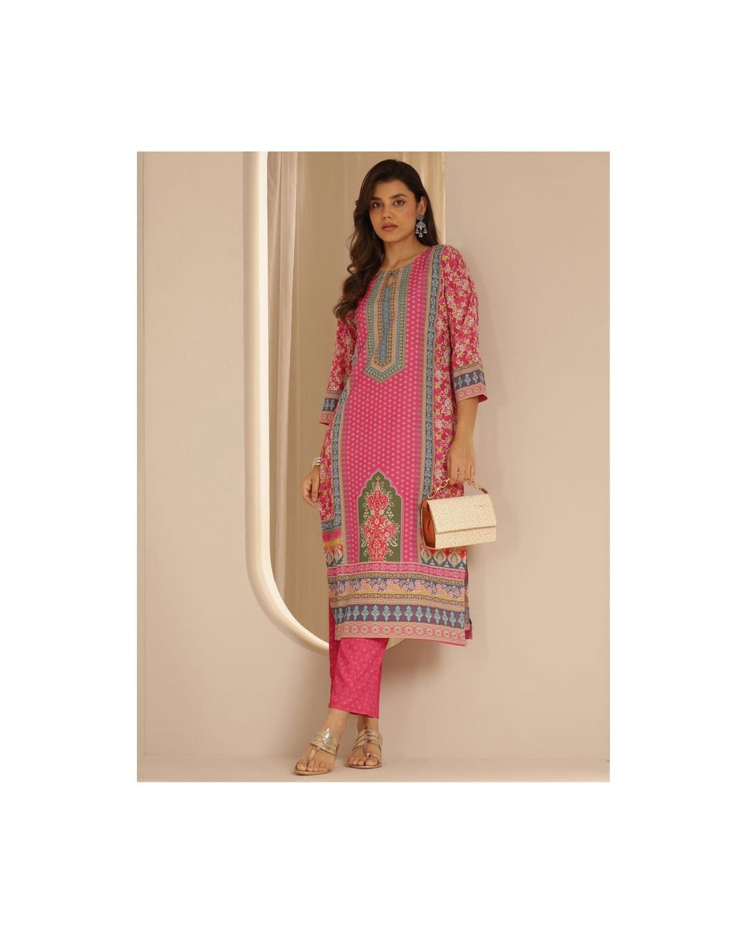 π¨ "Rani Reverie β Printed Pink Heritage Kurta Set"