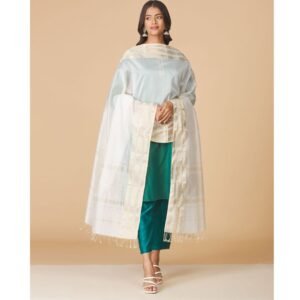 💚 Teal Green Kurta with White Gold Dupatta – Simple, Graceful & Timeless